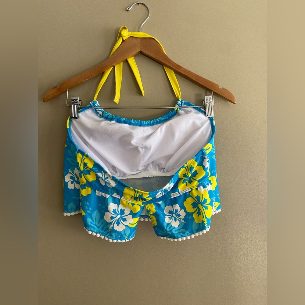 Two Piece Swimwear Bathing Suit Blue Floral Halter Top and Swim Shorts - Picture 11 of 16